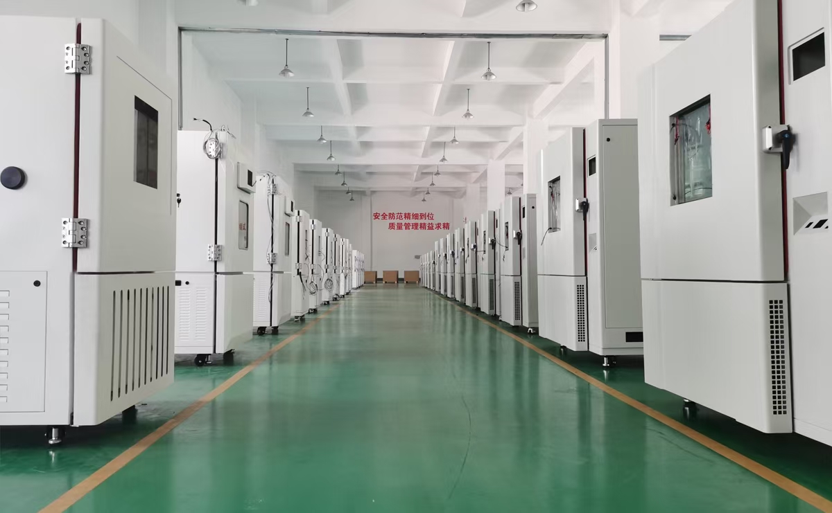 如何利用高低溫試驗箱優化無人駕駛汽車的耐用性與性能